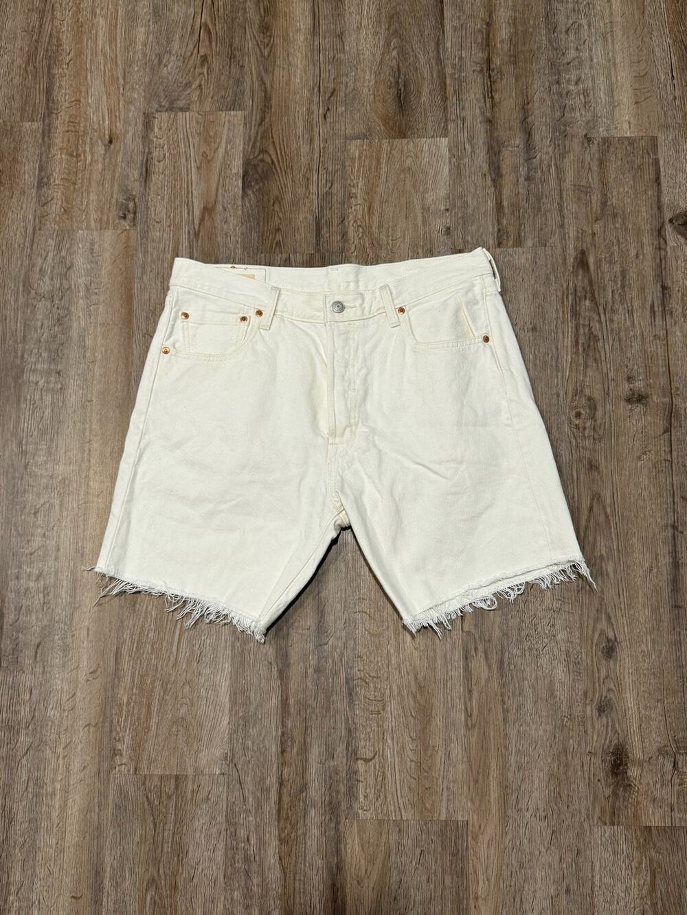 Levi's Premium Men's 501 White Denim Short Size 34
